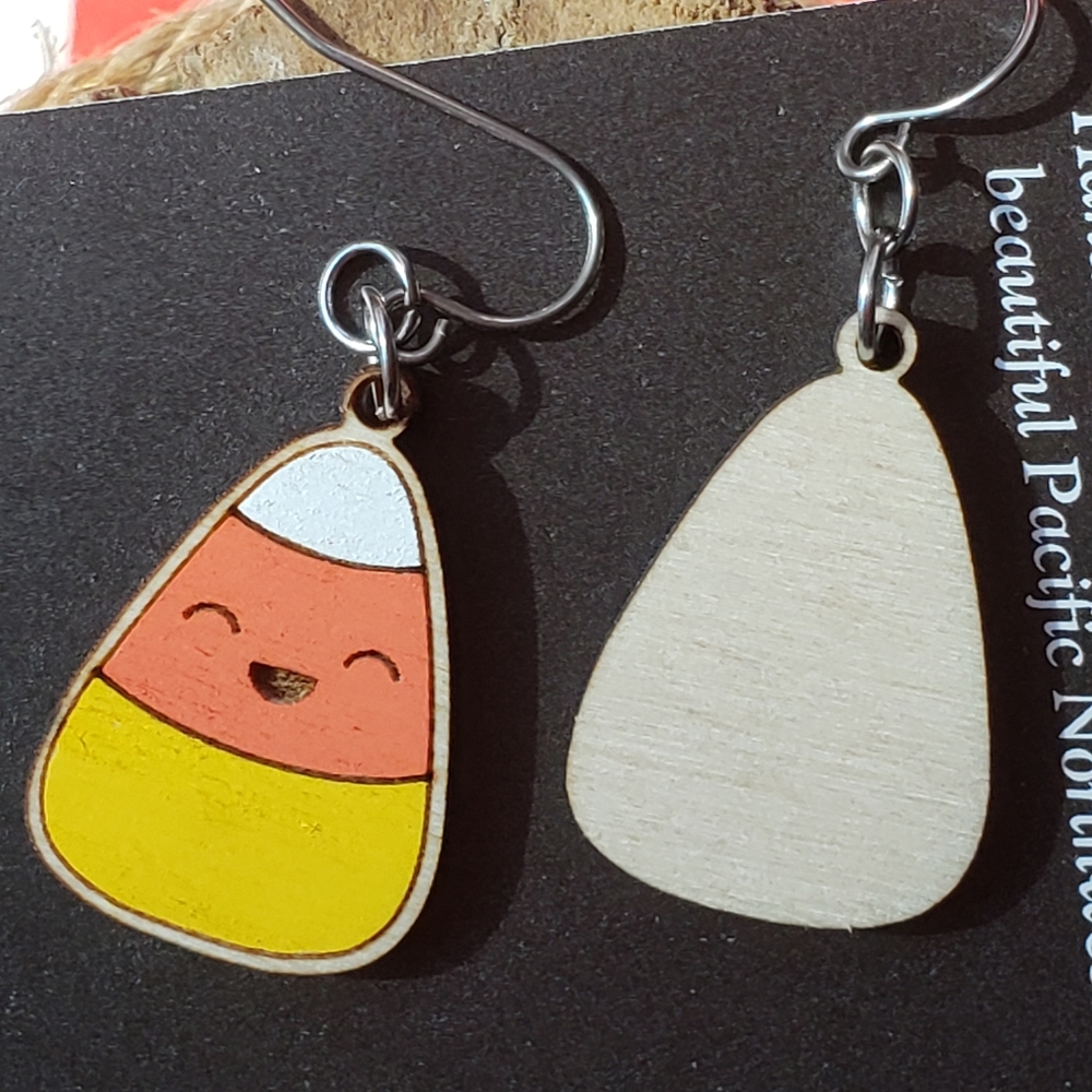 Candy corn laser cut earrings - Picture 4 of 8